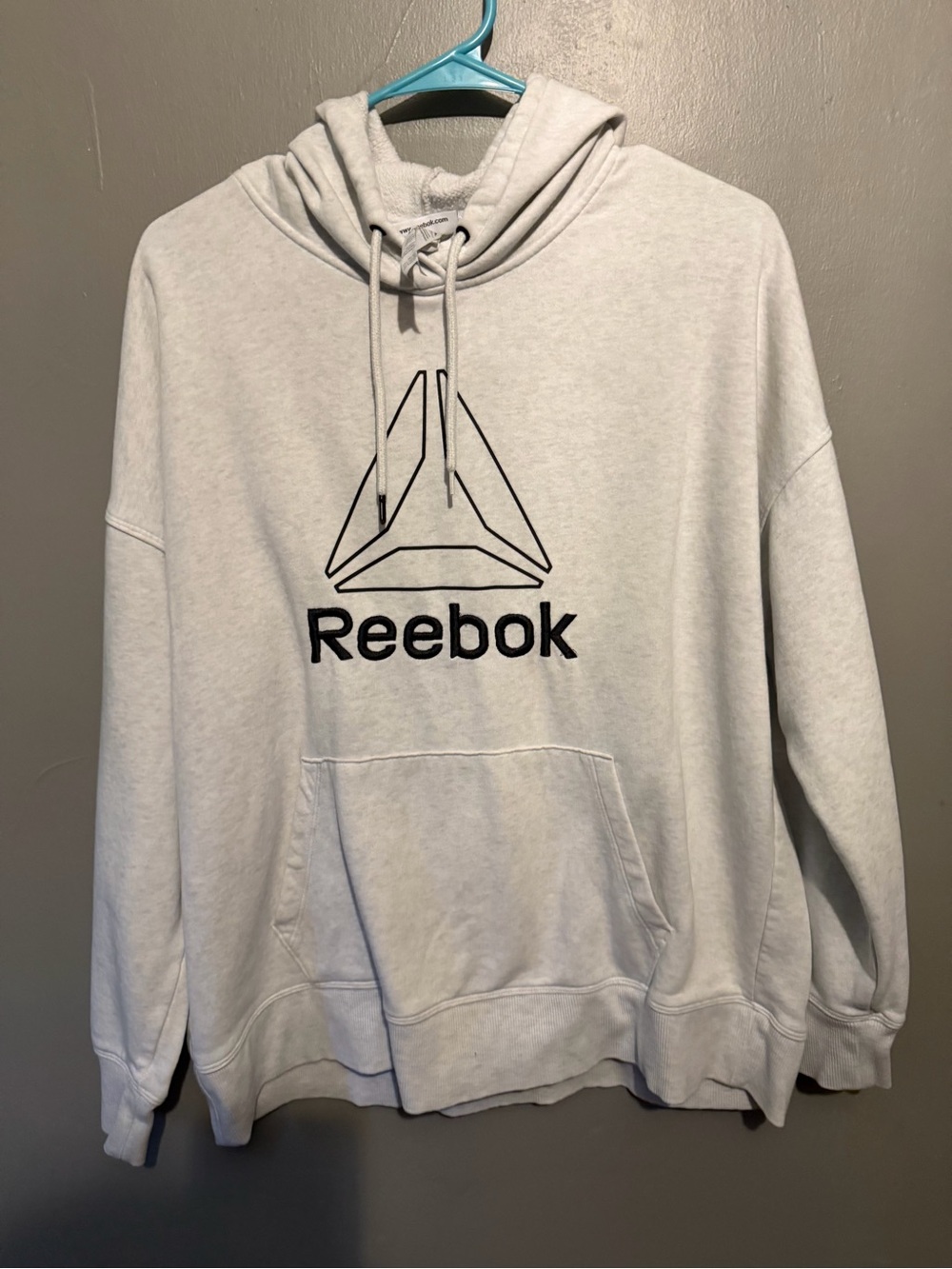 Reebok Men’s Light Gray Crewneck Hoodie with Black Logo
